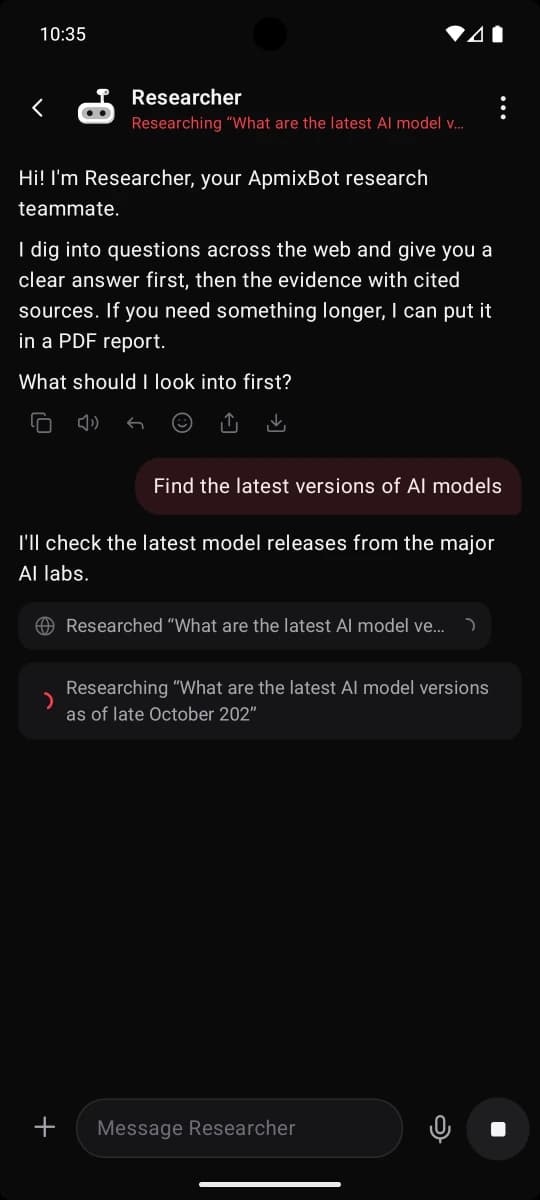 Un bot Researcher trabajando: lanza varias búsquedas sobre los modelos de IA más recientes